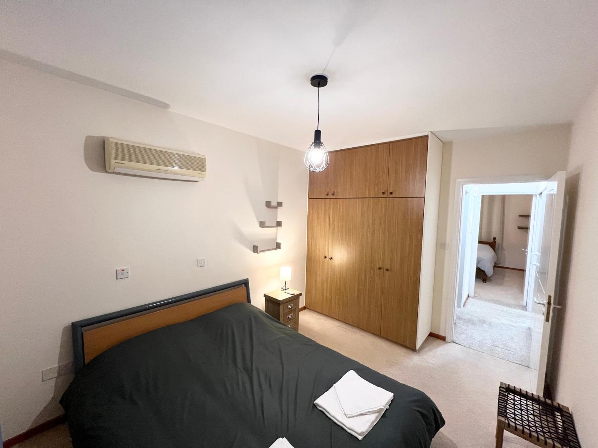 212 Apartment, A 2-Bedroom Escape Paphos Ngoại thất bức ảnh